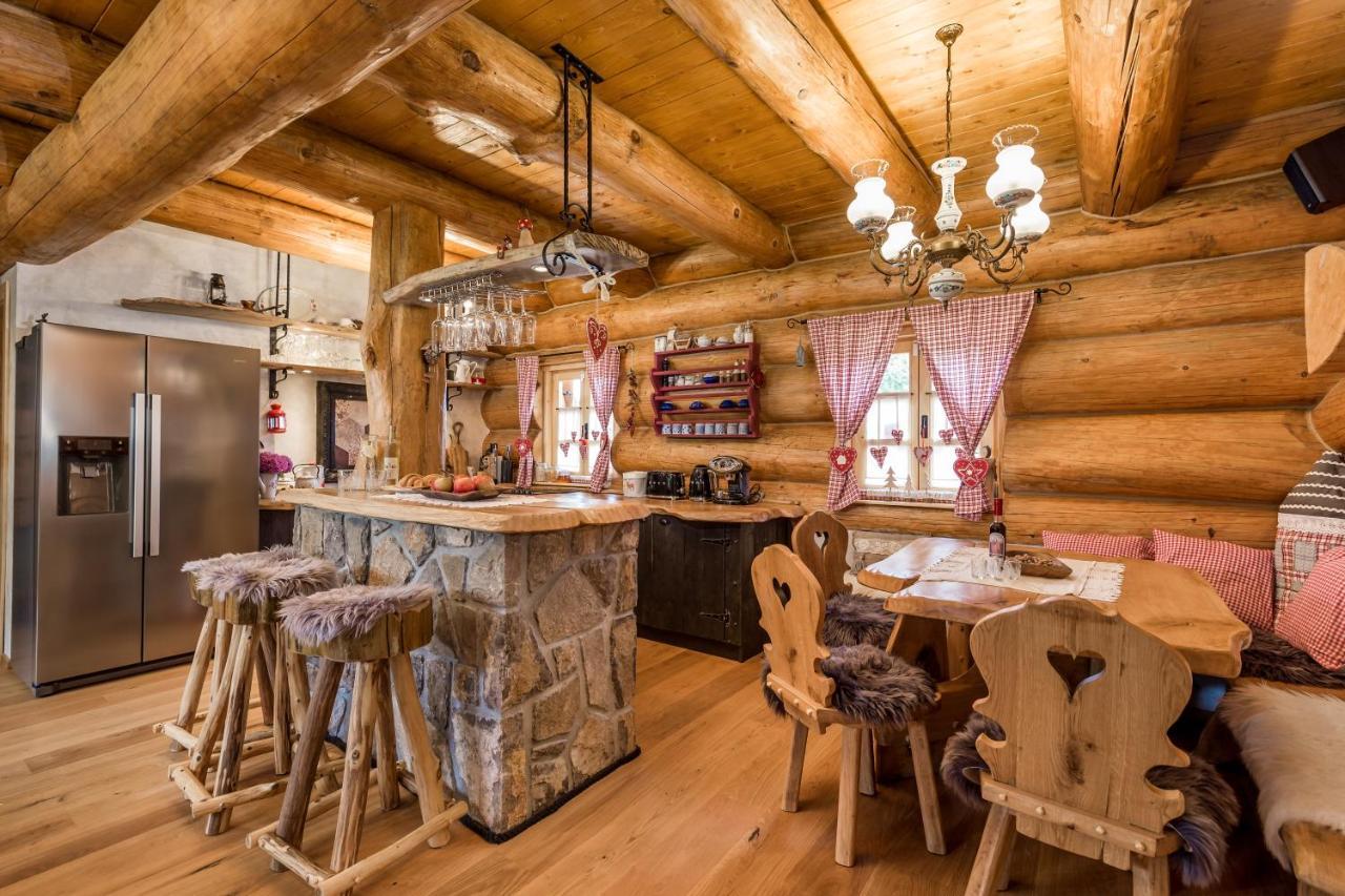 Kraljica Sume - Divjake Log Home Hlevci Esterno foto