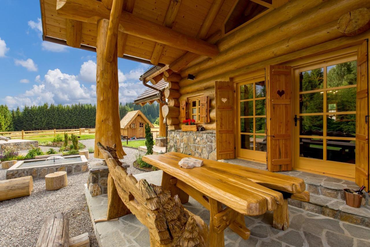 Kraljica Sume - Divjake Log Home Hlevci Esterno foto